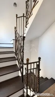 Casă individuală | 6 camere, 4 băi | 217 mp utili | Chiaj 