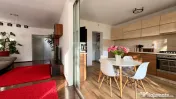 Casă individuală | 6 camere, 4 băi | 217 mp utili | Chiaj 