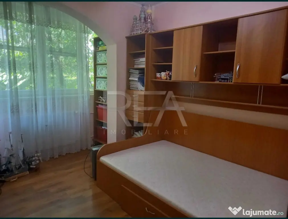 4 camere et. 2/10 Drumul Taberei Parc Moghioros- metrou STB - Bucuresti (Bucuresti-Ilfov)