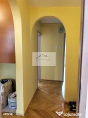 PF vand apartament 3 camere decomandate, Str. Rovine 