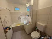 PF vand apartament 3 camere decomandate, Str. Rovine 