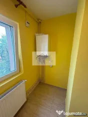 PF vand apartament 3 camere decomandate, Str. Rovine 
