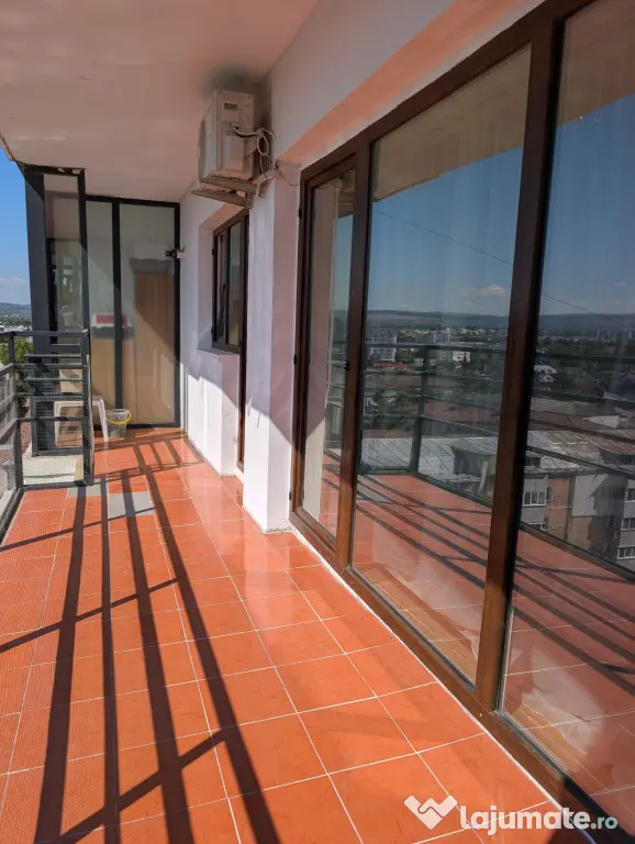 Apartament deosebit Bancorex, terasa, priveliște! - Bacau (Bacau)