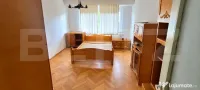 Apartament 3 camere,etaj 1,zona Centru 