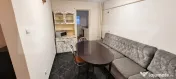 Apartament 3 camere,etaj 1,zona Centru 