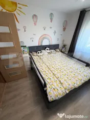 Apartament 3 camere, etaj intermediar, parcare, boxa, aer co 