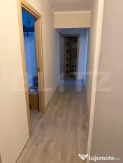 Apartament 3 camere, etaj intermediar, parcare, boxa, aer co 