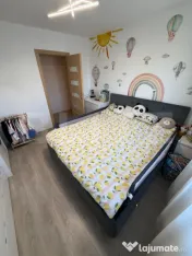 Apartament 3 camere, etaj intermediar, parcare, boxa, aer co 