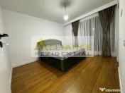 Vila de vanzare-5 camere-3 bai-500 M de STV 
