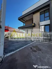 Vila de vanzare-5 camere-3 bai-500 M de STV 