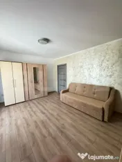 Apartament 2 camere, decomandat, parcare, zona Eroilor 
