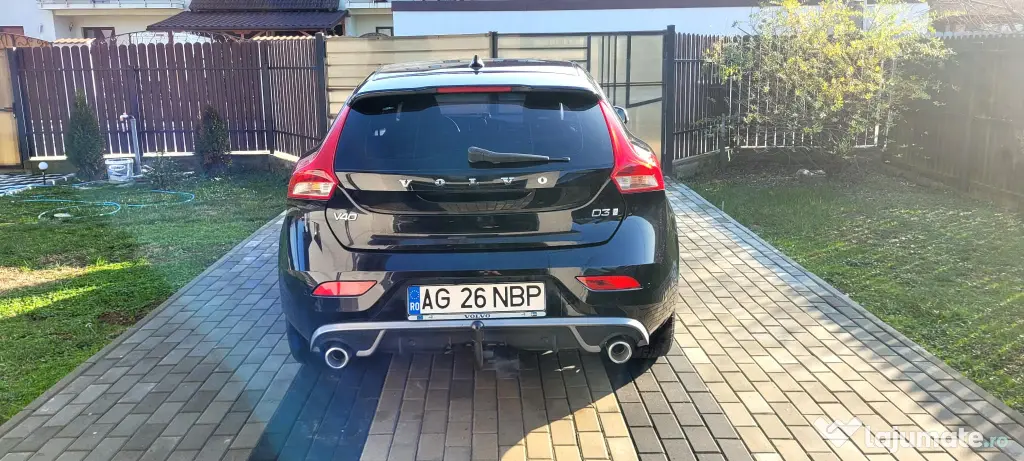 Volvo v40 D3 R-Desig Momentum