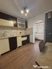 Apartament 3 camere Piata Mare etaj 3 