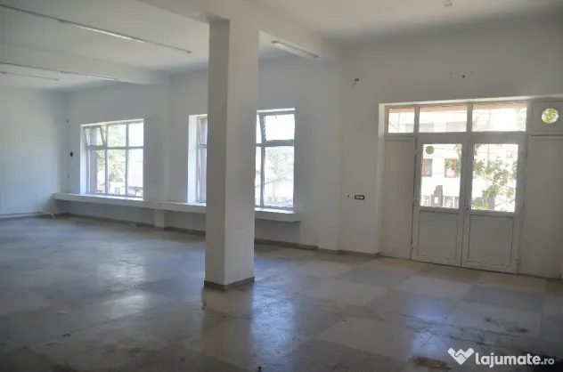 Spatiu comercial spre inchiriere - Busteni (Prahova)