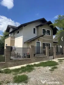 Casa cu etaj mobilata si utilata in Catamarasti Deal