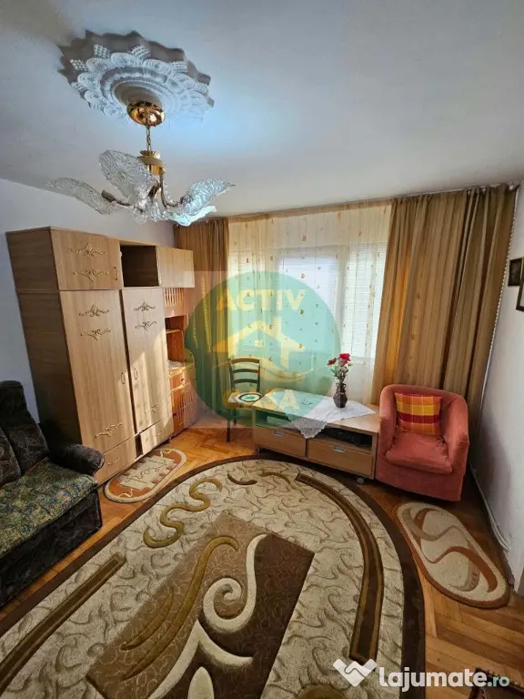 DE ÎNCHIRIAT – APARTAMENT 2CAMERE - Roman (Neamt)