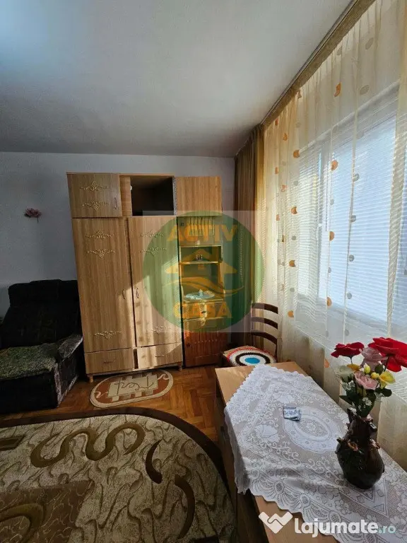 DE ÎNCHIRIAT – APARTAMENT 2CAMERE - Roman (Neamt)