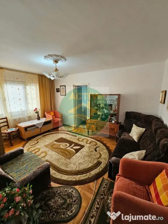 DE ÎNCHIRIAT – APARTAMENT 2CAMERE - Roman (Neamt)