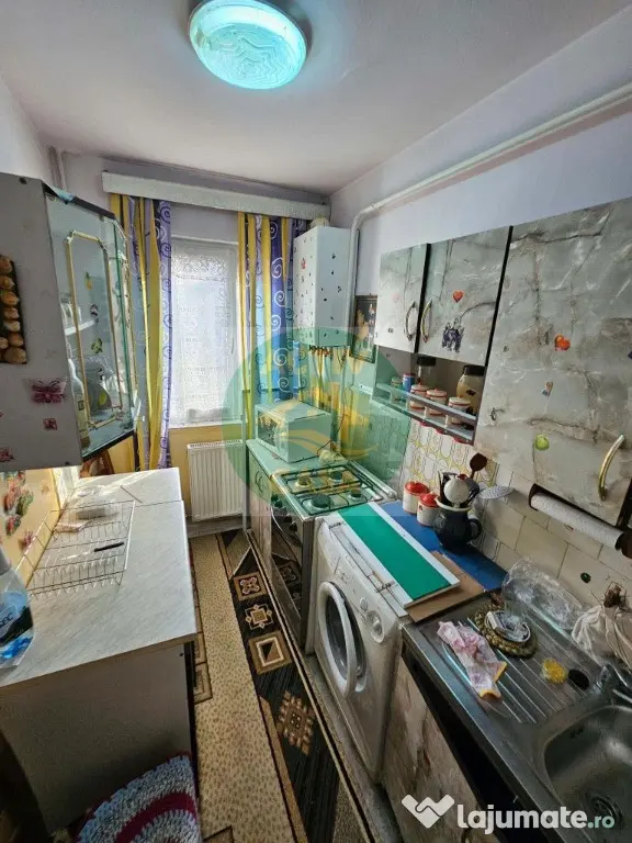 DE ÎNCHIRIAT – APARTAMENT 2CAMERE - Roman (Neamt)