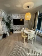Casa cu etaj si cladire separata, zona centrala in Botosani, aproape d