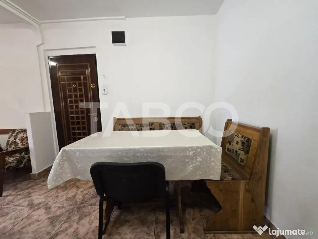 Apartament de inchiriat 2 dormitoare decomandat Vasile Aaron - Sibiu (Sibiu)