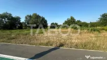 Teren pretabil investitie cu acces la drum asfaltat zona St