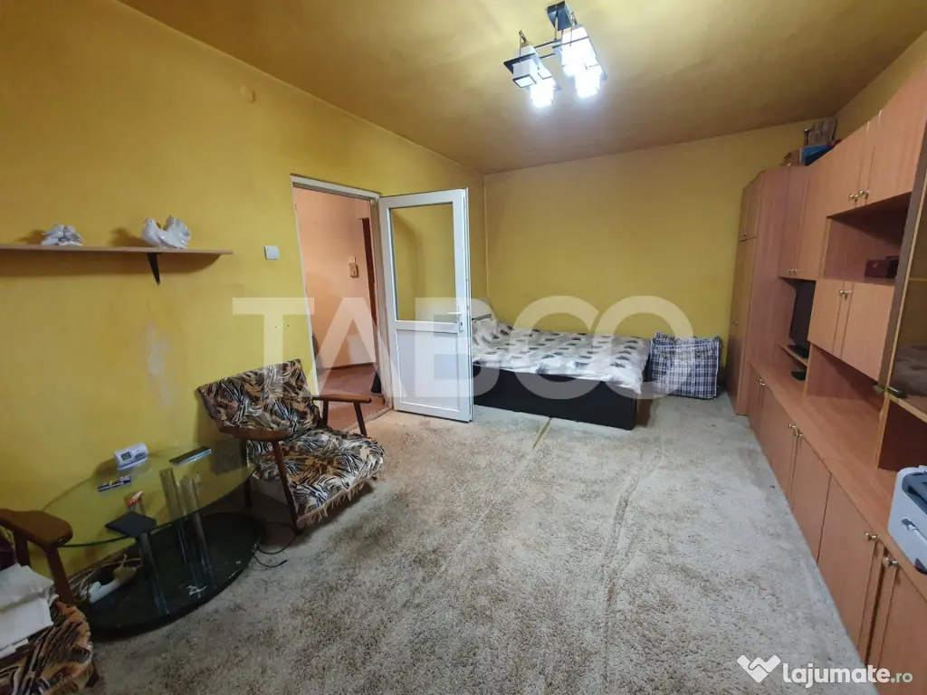 Apartament 2 camere decomandat 54 mp zona Bulevardu Unirii e - Fagaras (Brasov)