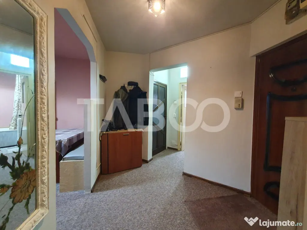Apartament 2 camere decomandat 54 mp zona Bulevardu Unirii e - Fagaras (Brasov)