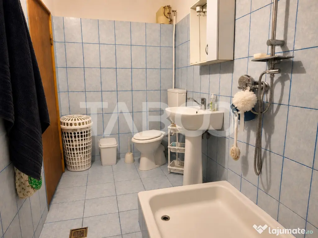Apartament spatios la casa 97 mpu 3 camere 20 mp gradina piv - Cisnadie (Sibiu)