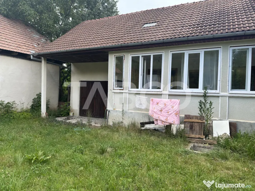Casa 3 camere 5335 teren liber garaj si anexe in Sinca Vech - Sinca Veche (Brasov)
