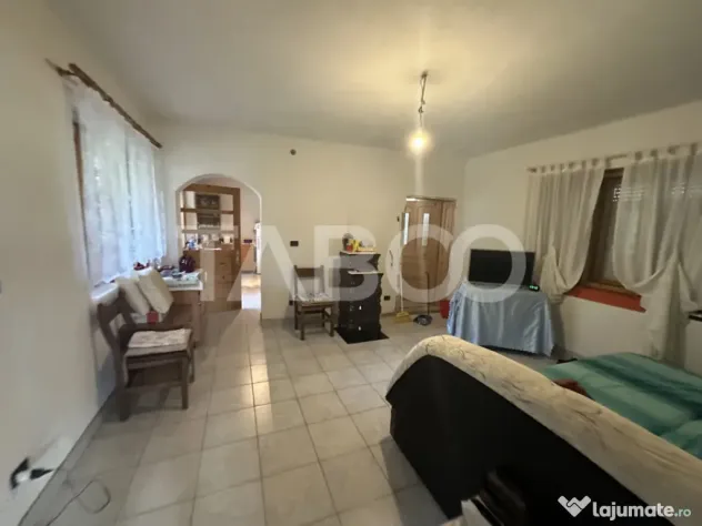 Casa 3 camere 5335 teren liber garaj si anexe in Sinca Vech - Sinca Veche (Brasov)
