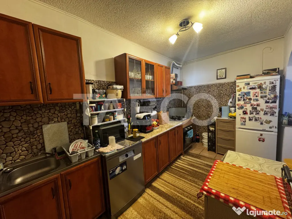 Apartament la casa 3 camere 69 mpu garaj propriu Orasul de J - Sibiu (Sibiu)