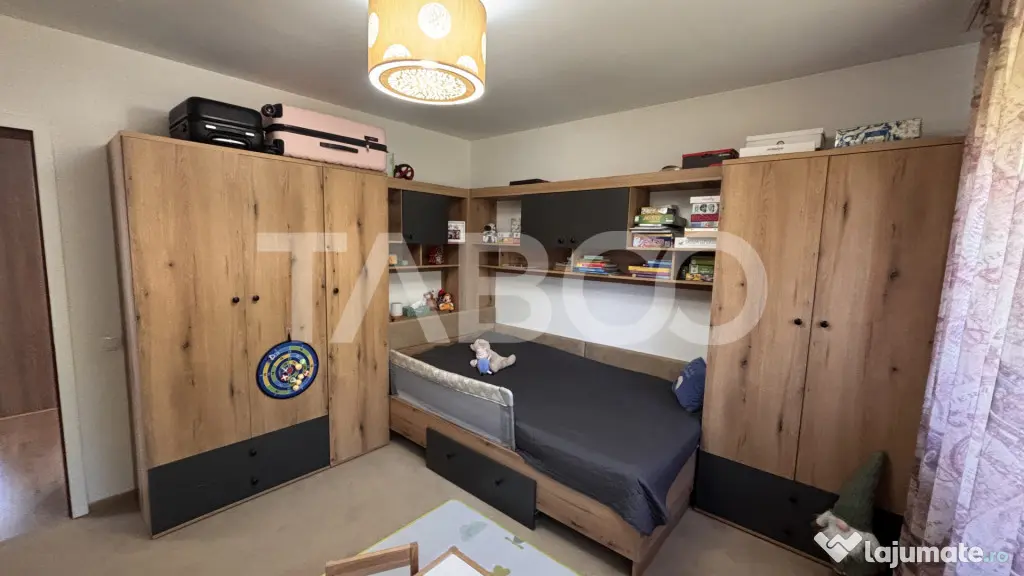 Apartament 3 camere de vanzare 65mpu cu loc de parcare - Sibiu (Sibiu)