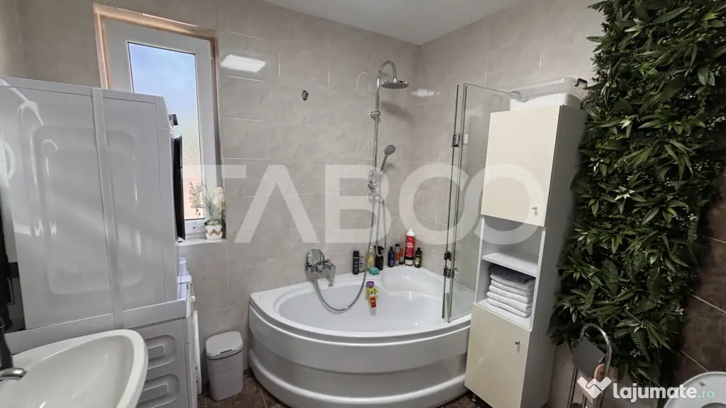Apartament 3 camere de vanzare 65mpu cu loc de parcare - Sibiu (Sibiu)