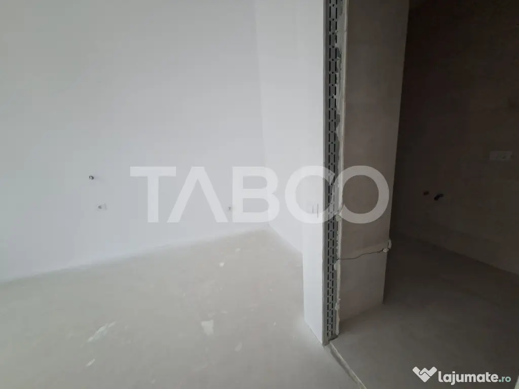 Apartament de vanzare 3 camere 3 bai zona centrala - predare - Sibiu (Sibiu)