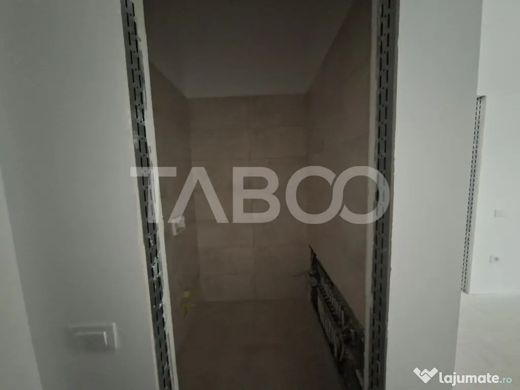 Apartament de vanzare 3 camere 3 bai zona centrala - predare - Sibiu (Sibiu)