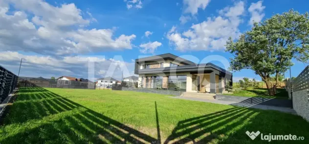 Casa moderna cu 5 camere, piscina si priveliste superba, Cis - Cisnadie (Sibiu)