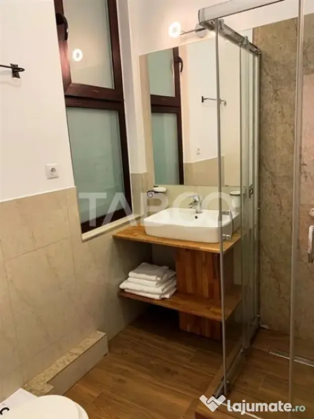 Pensiune moderna 5 camere 256 mp utili in Sibiu zona Orasul - Sibiu (Sibiu)
