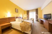 Hotel de 3* si 4* cu 64 de camere in Alba Iulia ultracentral 