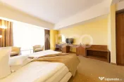 Hotel de 3* si 4* cu 64 de camere in Alba Iulia ultracentral 