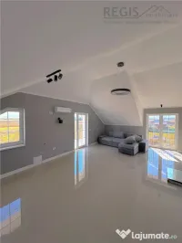 Casa de cu 3 etaje 