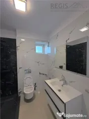 Casa de cu 3 etaje 