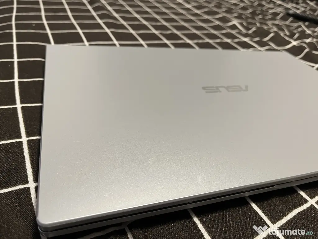 Laptop Asus x515