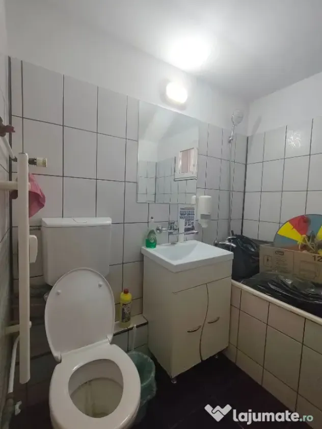 Inchiriez apartament 4 camere, 2 bai, zona Tei, parter, nemobilat - Bucuresti (Bucuresti-Ilfov)