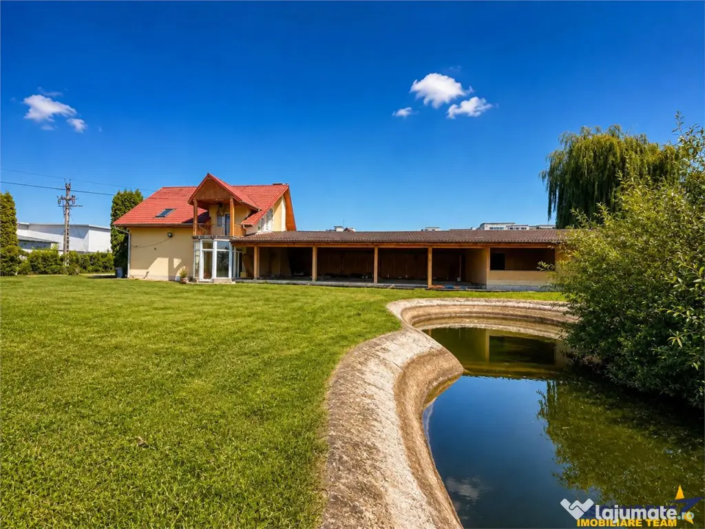 Casa individuala cladire multifunctionala, 3.300mp teren,foi - Tarnaveni (Mures)