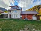 Casă de vânzare, 260 mp, zona Vest