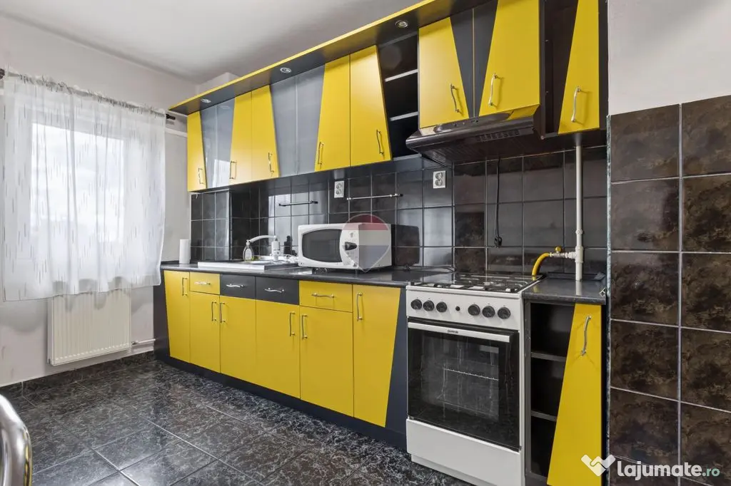Apartament cu 3 camere spatios bl. X42 Calea Aurel Vlaicu - Arad (Arad)