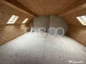Casa cu potential de investitie 7 camere foisor 4 bazine de 