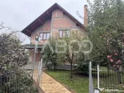Casa cu potential de investitie 7 camere foisor 4 bazine de 