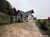 Casa cu potential de investitie 7 camere foisor 4 bazine de 